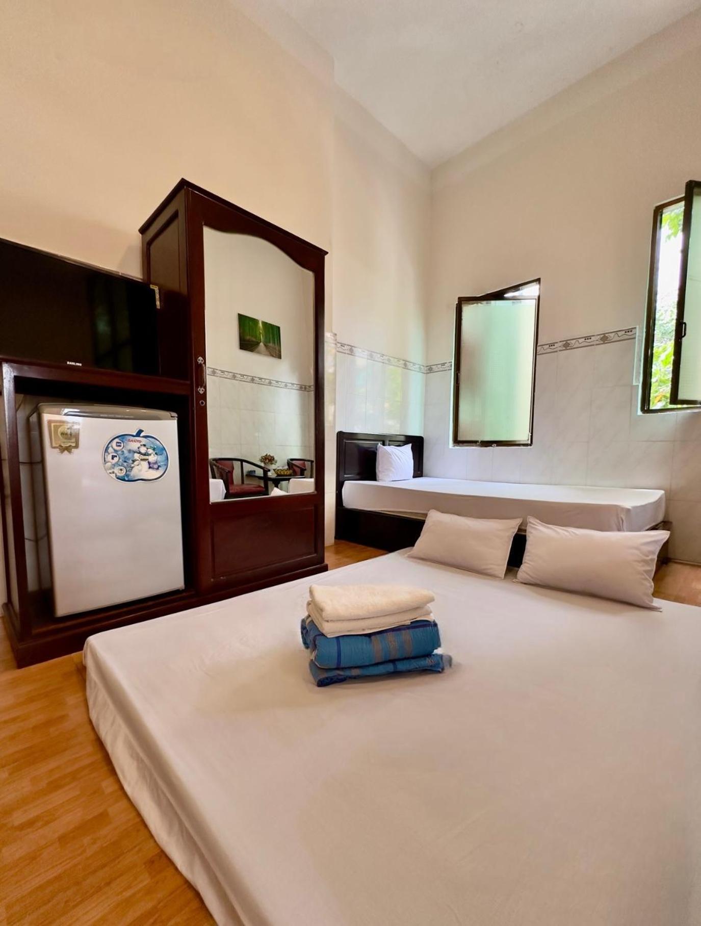 Khach San Nam Do 2 Hotel Can Tho Exterior photo