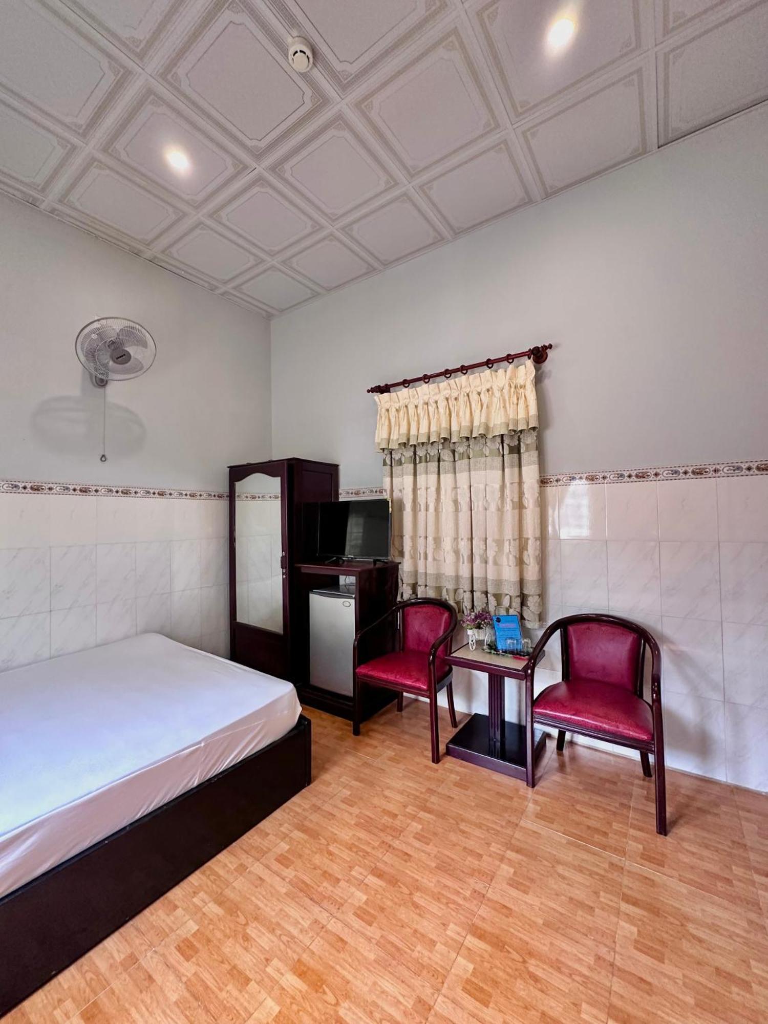 Khach San Nam Do 2 Hotel Can Tho Exterior photo